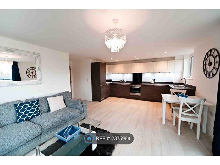 2 Bedroom Flat To Rent In Oakgrove, Milton Keynes, MK10