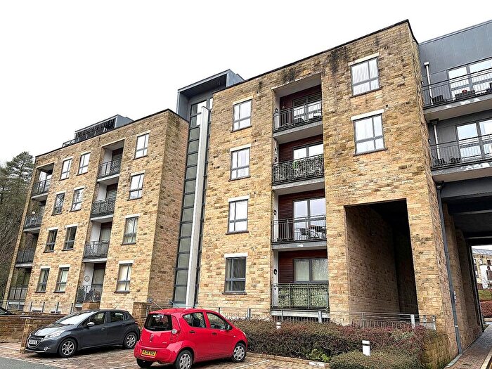 3 Bedroom Flat To Rent In The Mill Building, Deakins Mill Way Egerton, Bolton, BL7