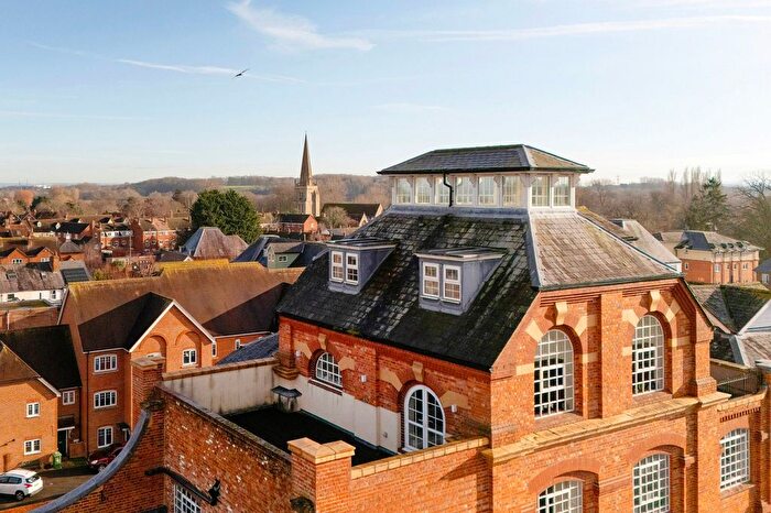 2 Bedroom Penthouse For Sale In Coopers Lane, Abingdon, OX14