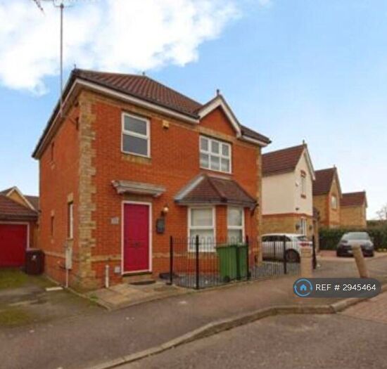 3 Bedroom Detached House To Rent In Campion Close, Romford, RM7