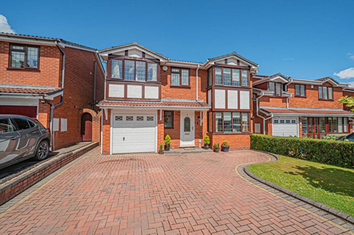 5 Bedroom Detached House For Sale In Finwood Close, Solihull, B92