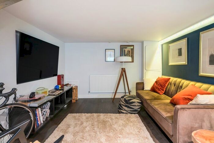 2 Bedroom Terraced House To Rent In Great William Street, Stratford-Upon-Avon, CV37