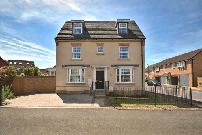 4 Bedroom Detached House For Sale In Chaffinch Avenue, Keynsham, Bristol, BS31