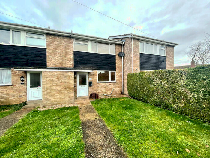 3 Bedroom Terraced House To Rent In White Hart Lane, Godmanchester, Cambridgeshire, PE29