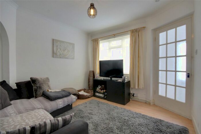 2 Bedroom Bungalow To Rent In Gaston Way, Shepperton, Surrey TW17