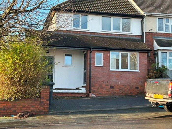 3 Bedroom Semi-Detached House To Rent In Pugh Road, Bilston, WV14