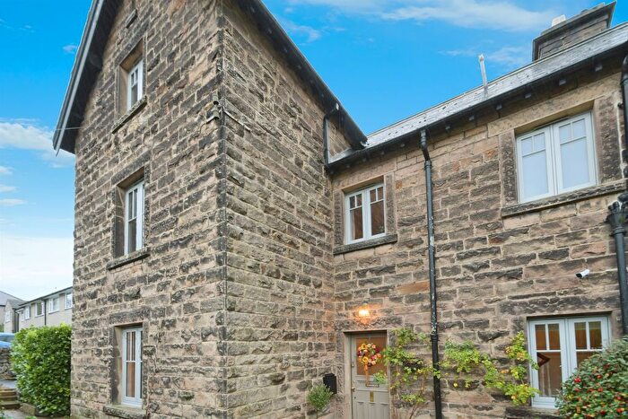 4 Bedroom Semi-Detached House For Sale In Baslow Road, Bakewell, DE45