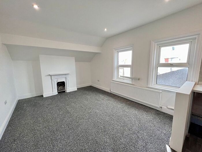 1 Bedroom Flat To Rent In Ashley Road, Altrincham, WA14