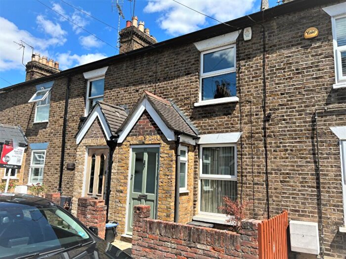 2 Bedroom Terraced House To Rent In Alfred Road, Brentwood, CM14