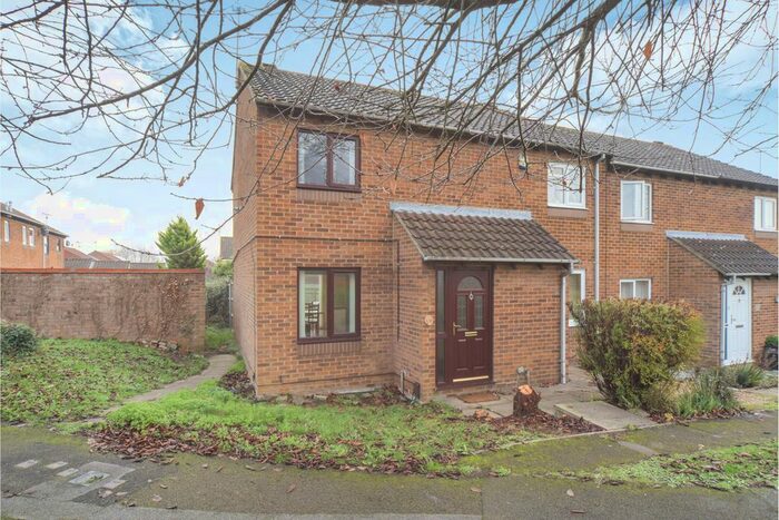 2 Bedroom End Of Terrace House To Rent In Chilcombe Way, Lower Earley, Reading, RG6
