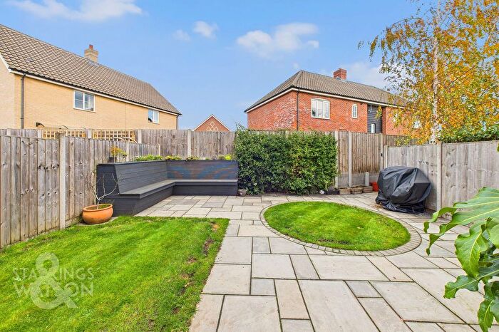 2 Bedroom Terraced House For Sale In Dunlin Drive, Wymondham, NR18