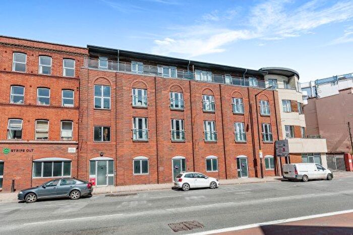 2 Bedroom Flat To Rent In Hotwell Road, Bristol, BS8