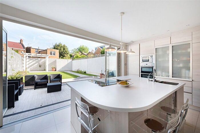 5 Bedroom Terraced House To Rent In Fairlawn Grove, Chiswick, London, W4