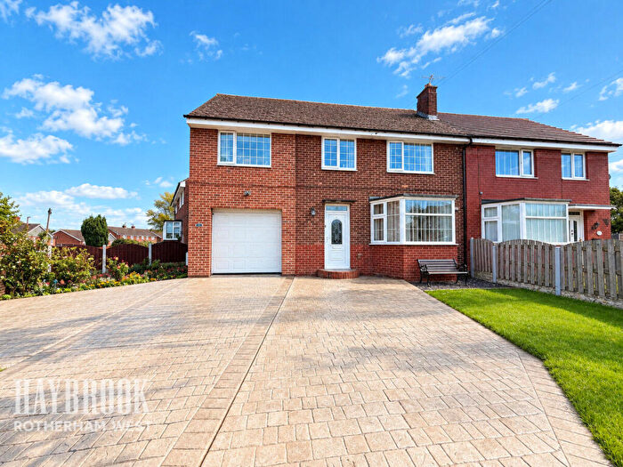 4 Bedroom Semi-Detached House For Sale In March Flatts Road, Rotherham, S65