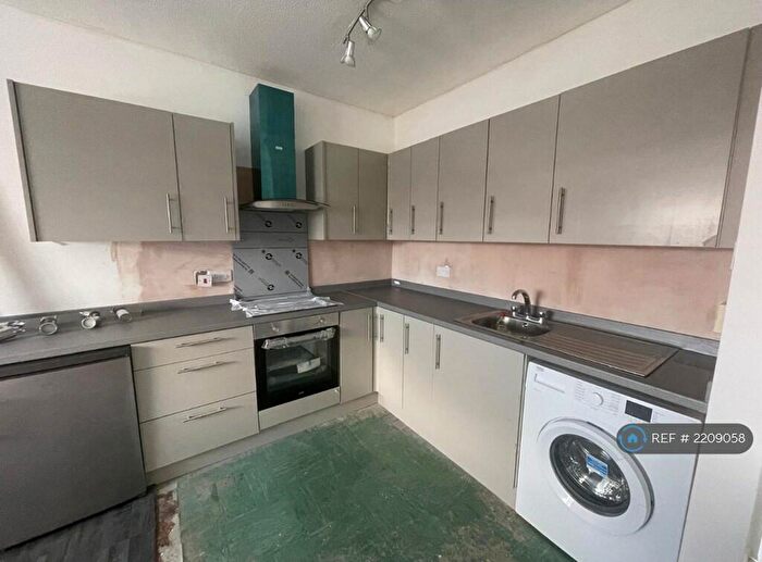 1 Bedroom Flat To Rent In Alexandra Road, Hull, HU5