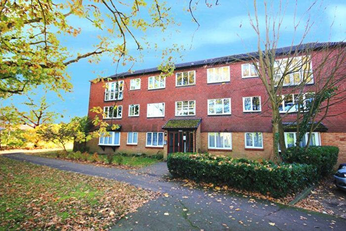 2 Bedroom Apartment To Rent In Woking, Surrey, GU21