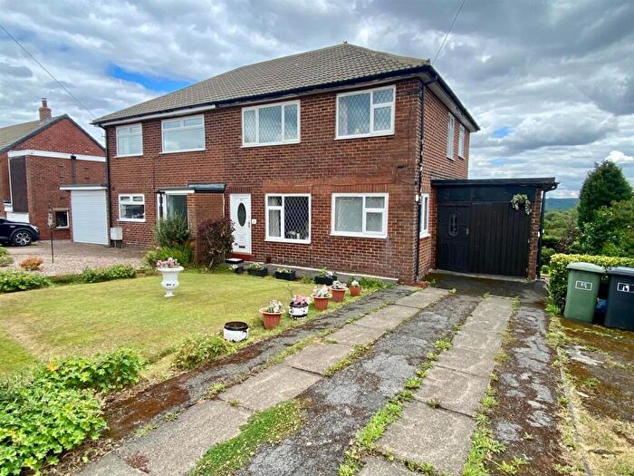 3 Bedroom Semi-Detached House For Sale In Roslyn Avenue, Huddersfield, HD4