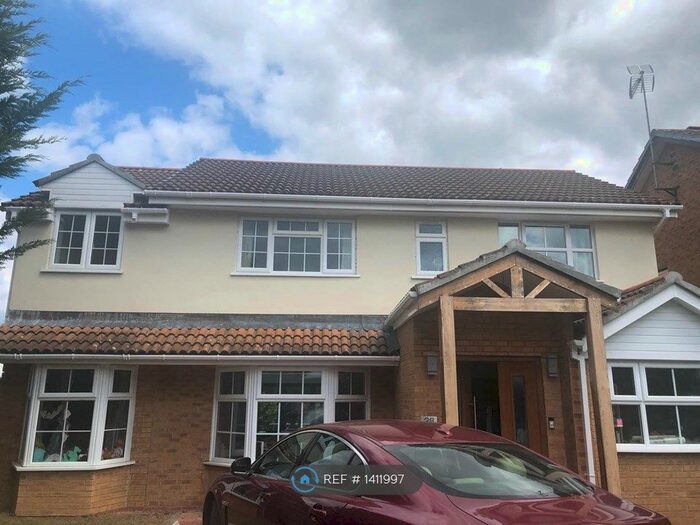 4 Bedroom Detached House To Rent In Riding Way, Wokingham, RG41