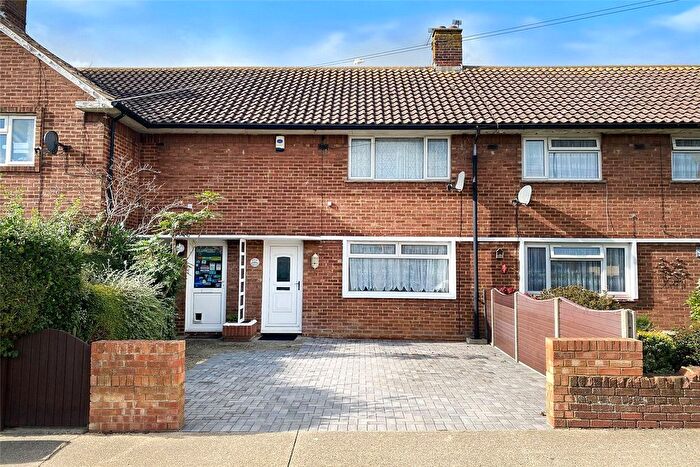 2 Bedroom Terraced House For Sale In Clun Road, Wick, Littlehampton, West Sussex, BN17