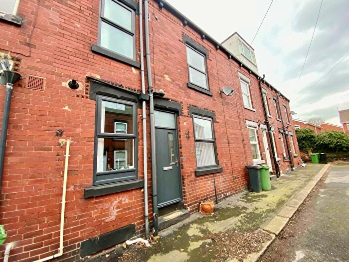 2 Bedroom House To Rent In Hayleigh Avenue, Leeds, LS13