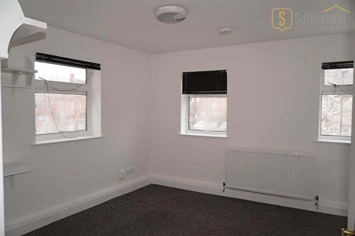 2 Bedroom Flat To Rent In The Broadway, London, W13