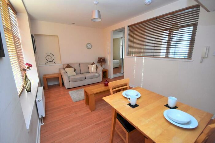 1 Bedroom Apartment To Rent In Market Street, City Centre, Aberdeen, Aberdeen, AB11