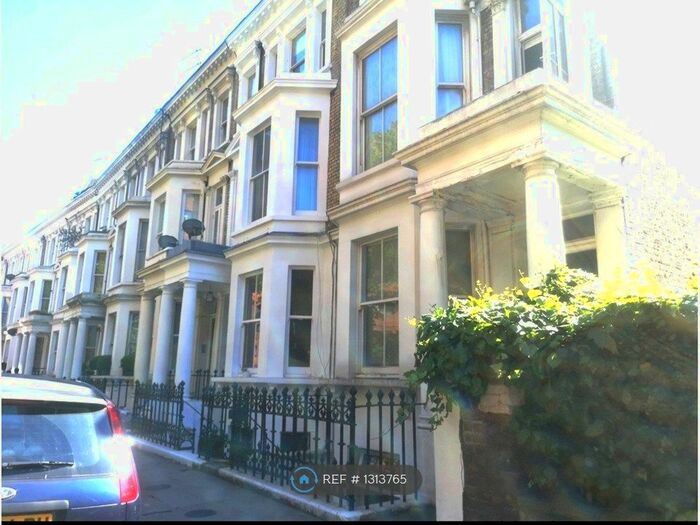2 Bedroom Flat To Rent In Chelsea, London, SW10