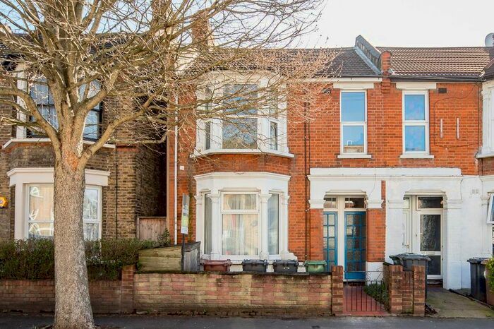 2 Bedroom Maisonette To Rent In Huxley Road, London, E10