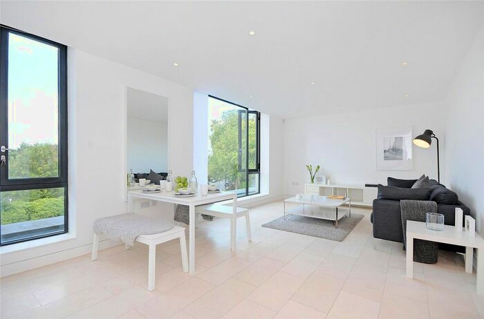 1 Bedroom Flat To Rent In Latitude House, Oval Road, London, NW1