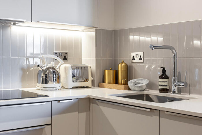 1 Bedroom Flat To Rent In Ten Degrees, Croydon, CR0