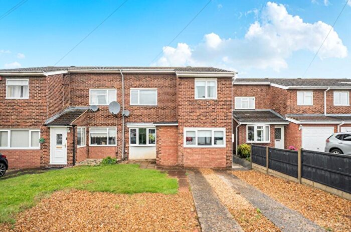 3 Bedroom Semi-Detached House For Sale In Lunedale Close, Bedford, MK42