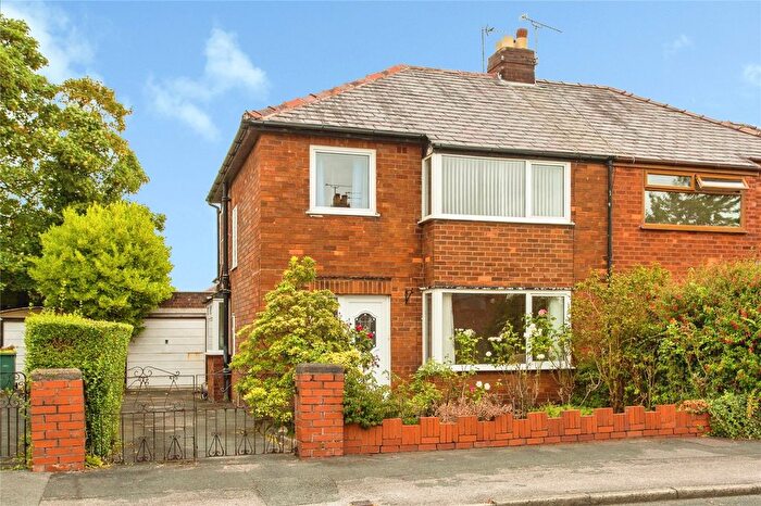 3 Bedroom Semi-Detached House For Sale In Banks Road, Preston, Lancashire, PR2