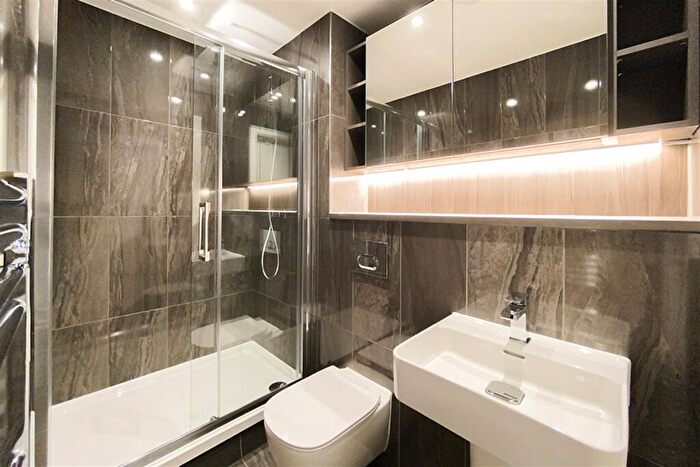 2 Bedroom Apartment To Rent In Elizabeth Tower, M15
