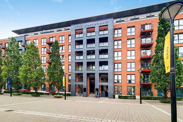 1 Bedroom Flat For Sale In Warehouse Court, Woolwich, London, SE18