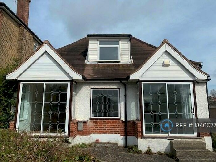4 Bedroom Detached House To Rent In Watling Street, Rochester, ME2