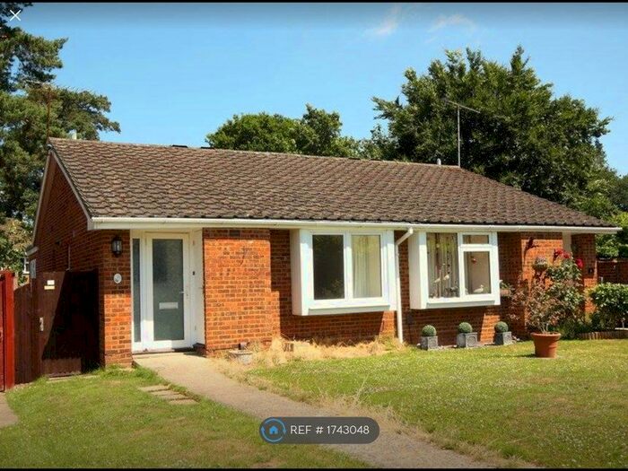 2 Bedroom Bungalow To Rent In Denvale Walk, Woking, GU21