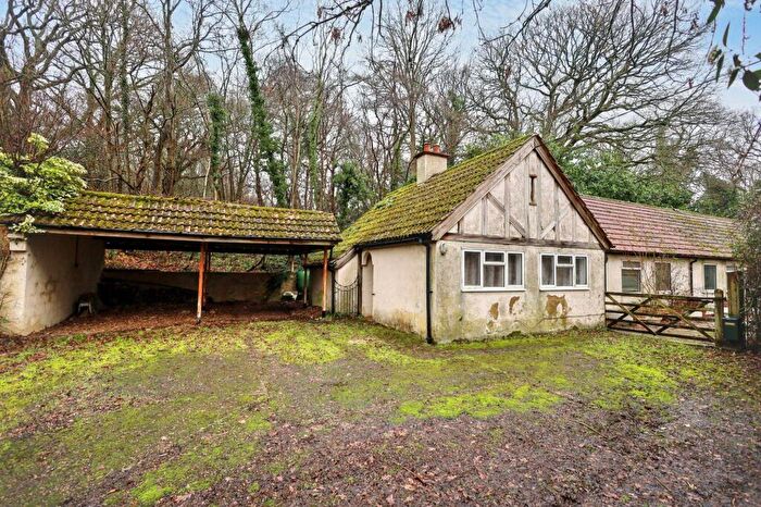 4 Bedroom Detached Bungalow For Sale In Fallowdale, Pudding Hill, Reading, RG10