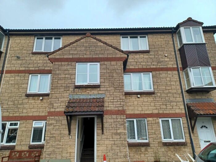 2 Bedroom Apartment To Rent In Imberwood Close, Warminster, BA12