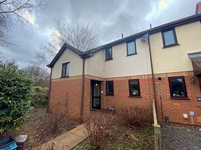 1 Bedroom Flat To Rent In Woodpecker Way, Northampton, NN4