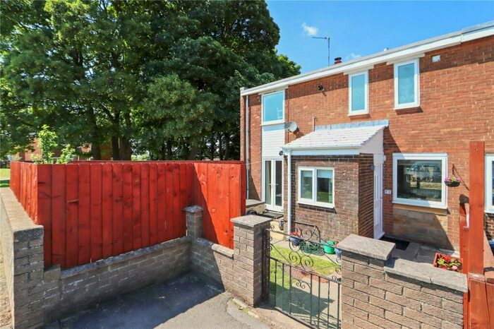 3 Bedroom Semi-Detached House For Sale In Garesfield Gardens, Burnopfield, Newcastle Upon Tyne, Durham, NE16