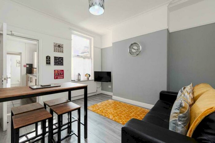 4 Bedroom Terraced House To Rent In Albany Road, Liverpool, L7