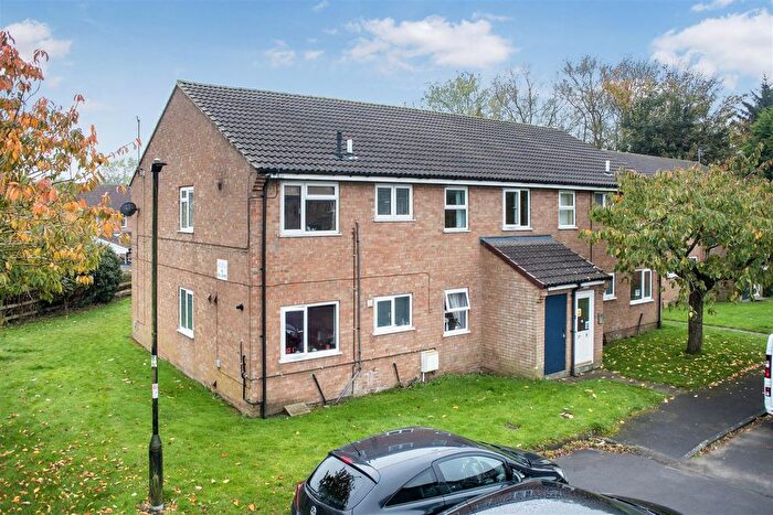 2 Bedroom Flat For Sale In Station Court, Easingwold, York, YO61