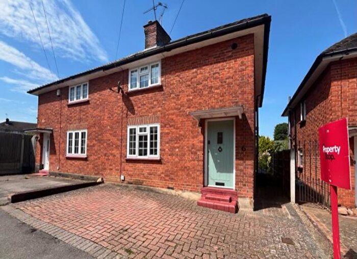 2 Bedroom Semi-Detached House To Rent In Gordon Road, Shenfield, CM15