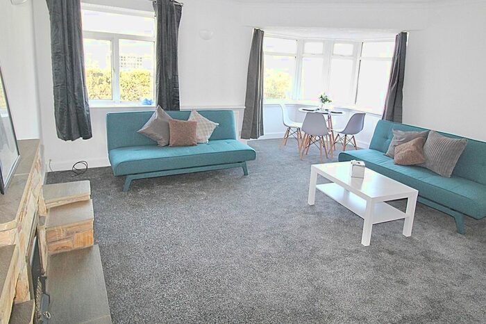 2 Bedroom Detached House To Rent In Otley Road, Adel, Leeds, LS16