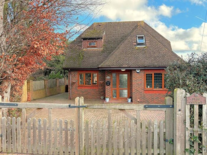 3 Bedroom Detached House For Sale In Coutts Avenue, Shorne, Gravesend, DA12