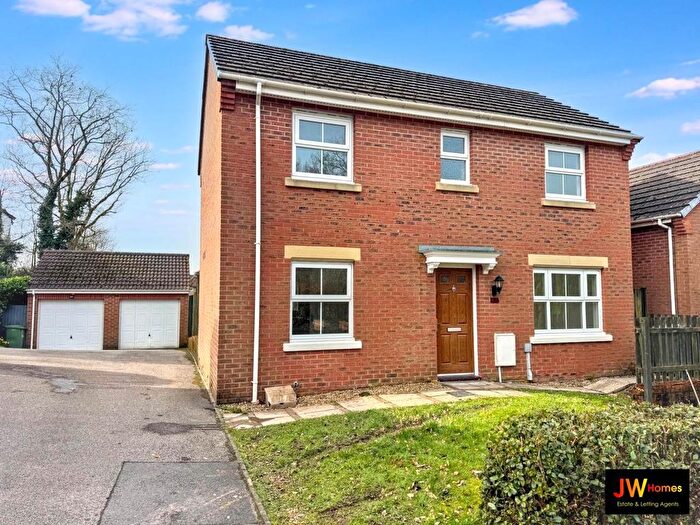 3 Bedroom Property For Sale In Cwm Braenar, Pontllanfraith, NP12