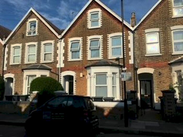 Studio To Rent In Baronet Road, London, N17