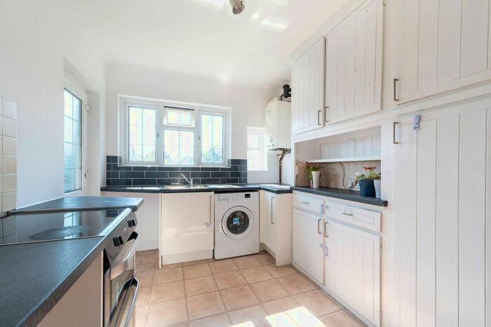 2 Bedroom Flat To Rent In Marlborough Hill, Harrow, HA1