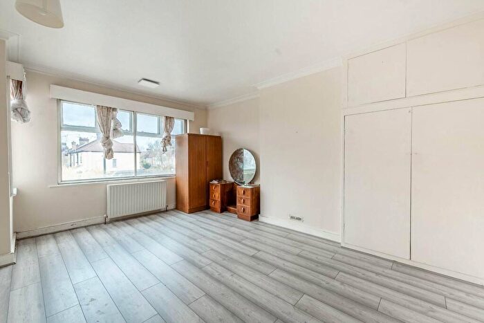 4 Bedroom Semi-Detached House To Rent In Pinner Road, North Harrow, Harrow, HA1