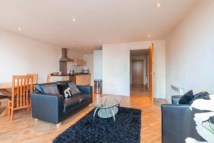 2 Bedroom Apartment To Rent In Canal Wharf, Waterfront Walk, B1